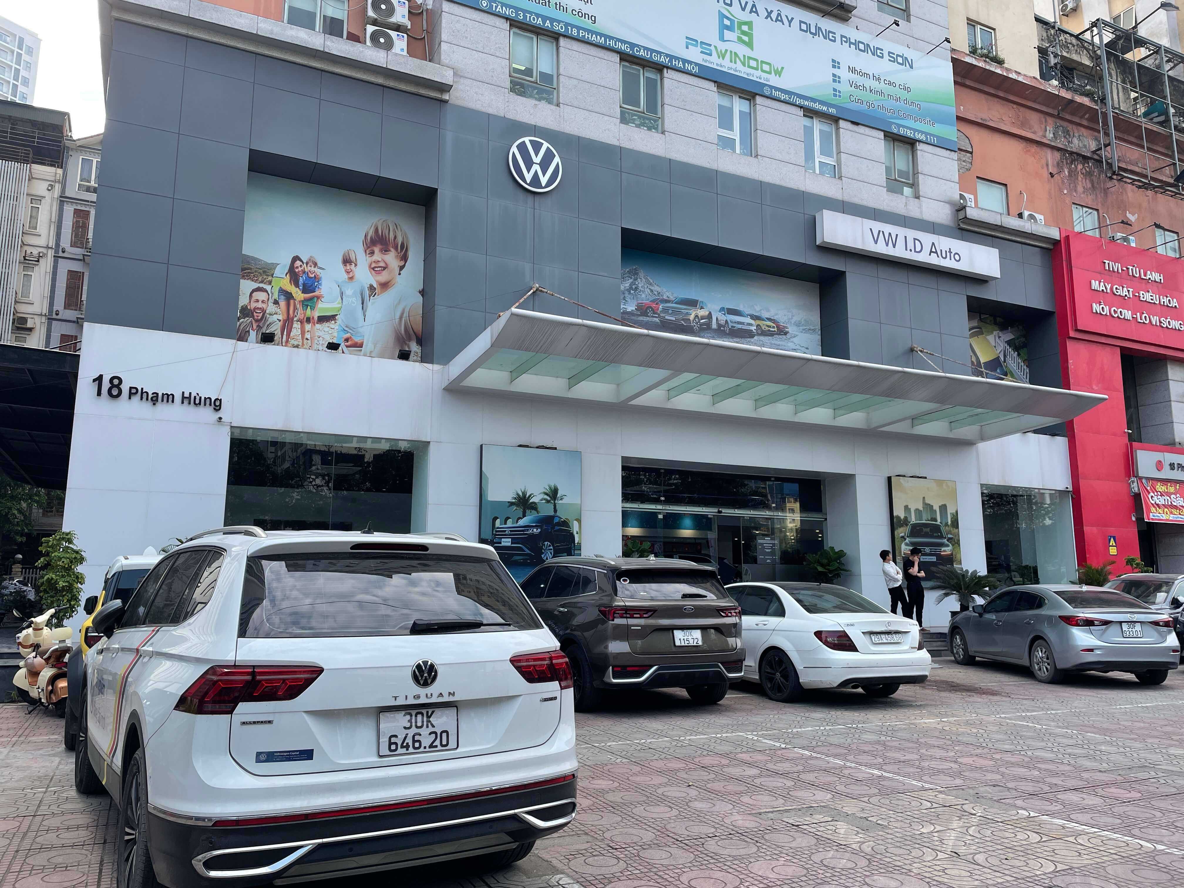 showroom volkswagen Phạm Hùng