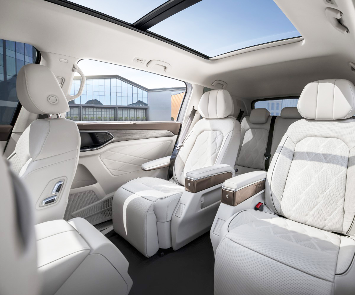 Viloran Beige (Trắng sữa nhạt) – sang trọng, sáng không gian.