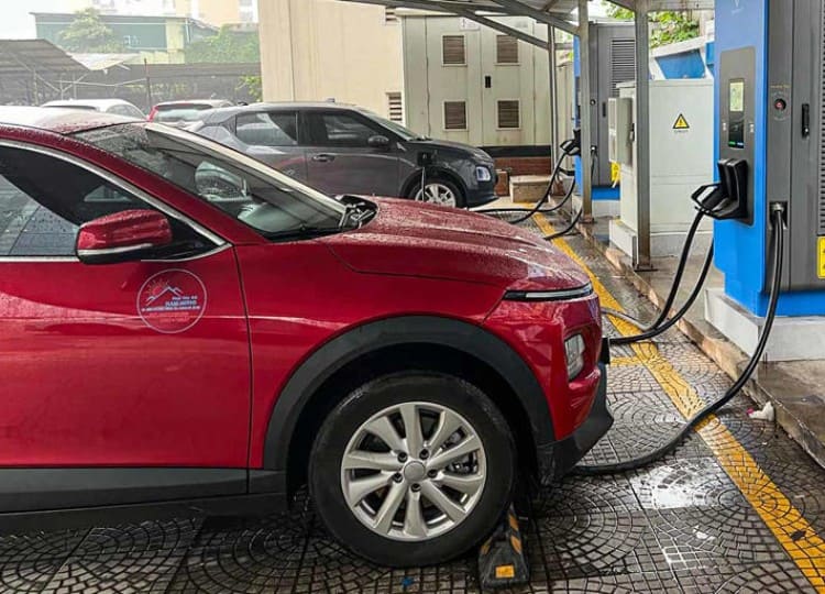 Sự khác biệt giữa lốp xe ôtô điện và ôtô xăng