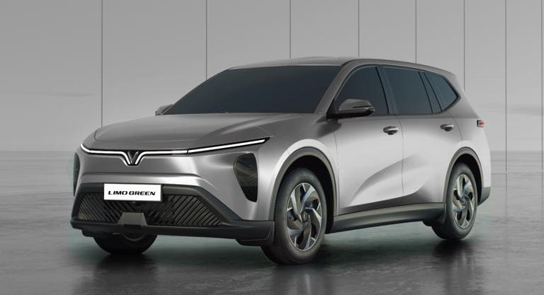 VinFast Limo Green gây chú ý bởi đây là lần đầu tiên hãng xe Việt phát triển xe MPV 7 chỗ thuần điện.