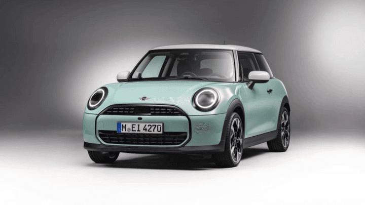 MINI Cooper 2024 tiếp tục là biểu tượng của dòng xe hatchback cỡ nhỏ. (Ảnh: Auto365)