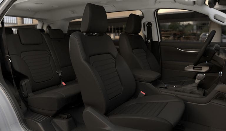 Cận cảnh nội thất của Ford Everest Sport phiên bản đặc biệt. Ảnh: Ford