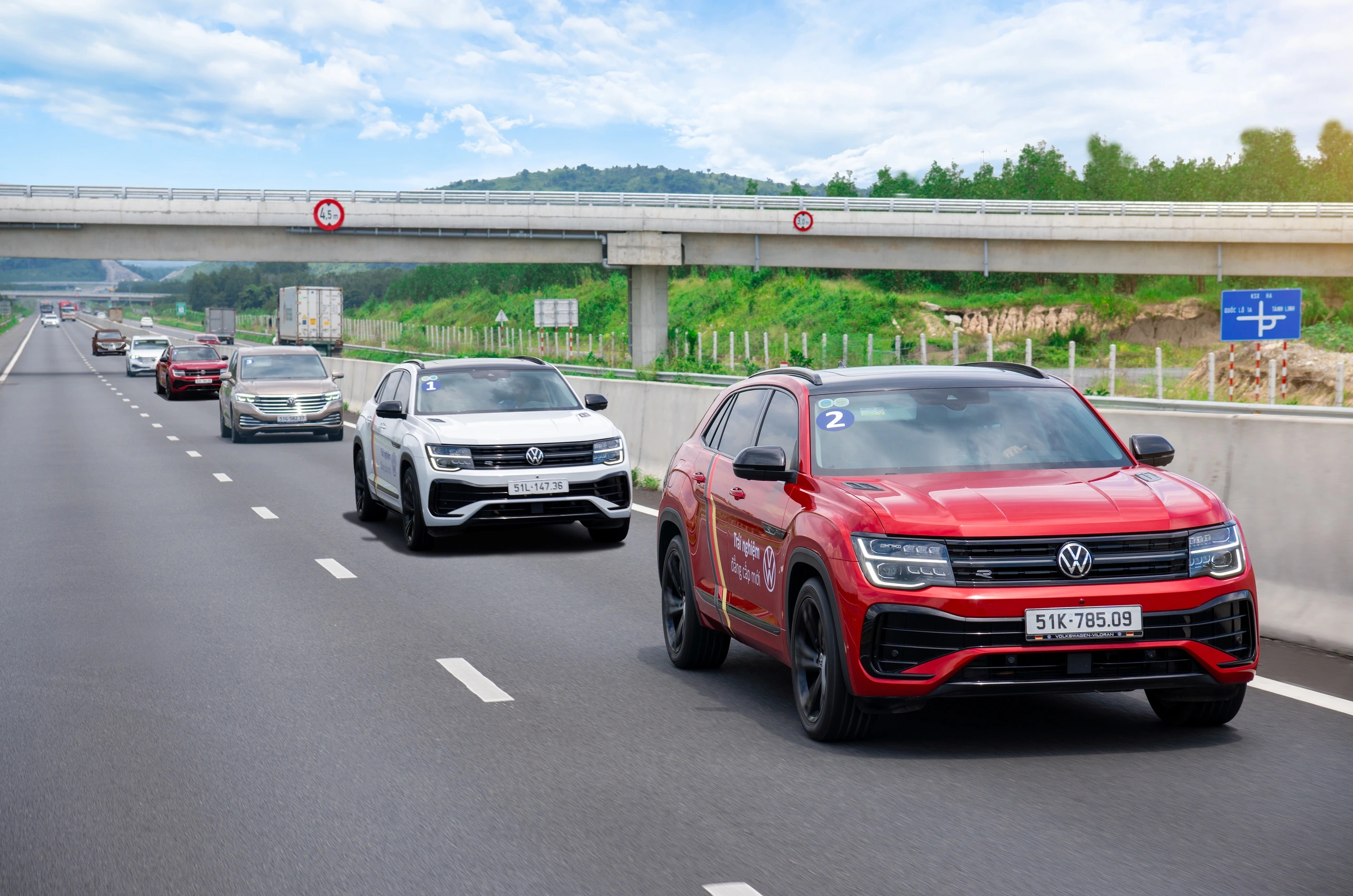 'Giải mã' sức hút bộ đôi Volkswagen Viloran, Teramont X tại Việt Nam- Ảnh 1.
