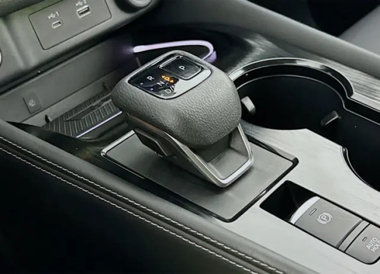 Cần số dạng joystick của mẫu Nissan Rogue. Ảnh: Nissan