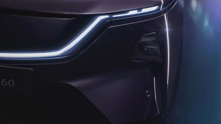 Nội thất phía sau hứa hẹn sẽ rộng hơn một chút nhờ kết cấu SUV - Ảnh: Changan Mazda