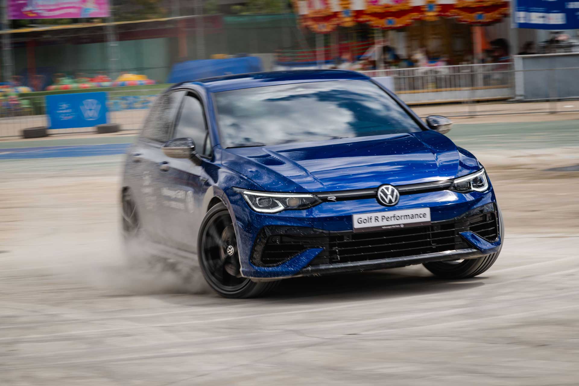 Volkswagen Golf 2025: Giá xe, Thông số, Ngoại thất, Nội thất & So sánh chi tiết