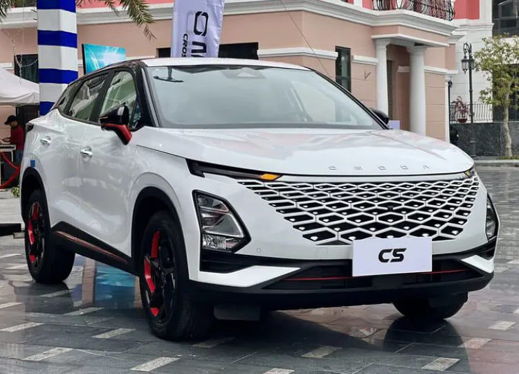 Có gì ở 2 mẫu SUV Omoda C5 Luxury và Jaecoo J7 khiến khách hàng phải trầm trồ?