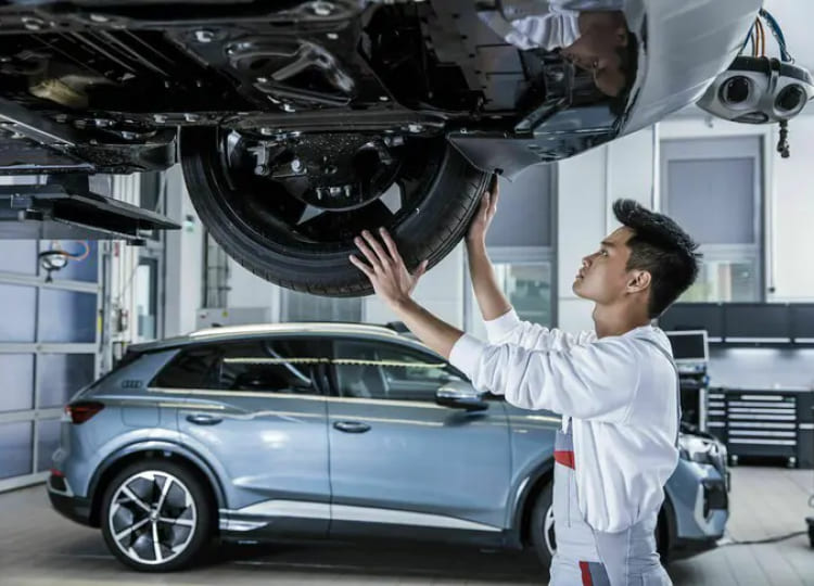 Ngành ô tô Đức đối mặt thách thức từ xe điện và Trung Quốc