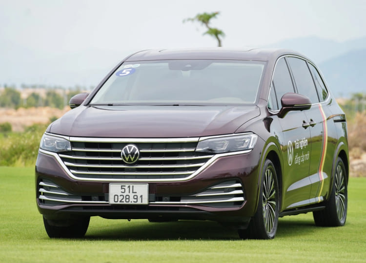 Volkswagen Viloran - đứa con vực thương hiệu