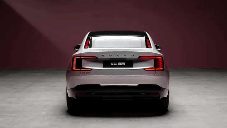 Volvo ES90 ra mắt: Thiết kế lạ, phần mềm mạnh mẽ, hệ truyền động đa dạng - Ảnh 7.