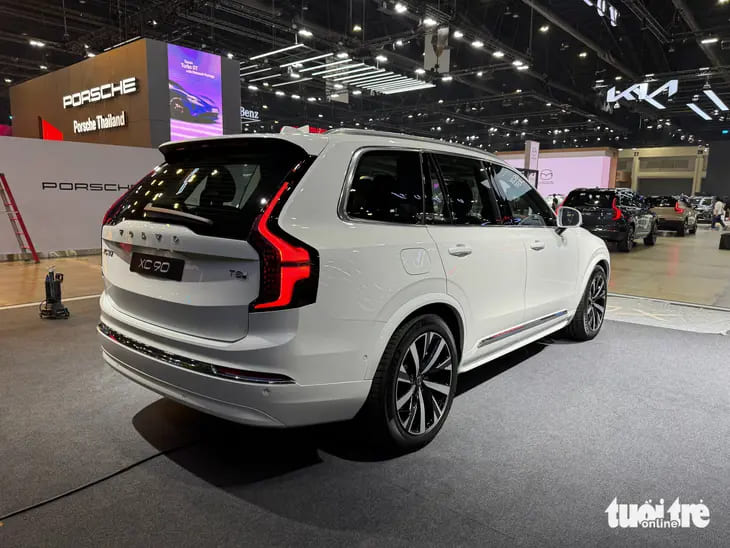 Volvo XC90 2025 sắp về Việt Nam: Máy hybrid 455 mã lực, chạy không cần xăng 70km