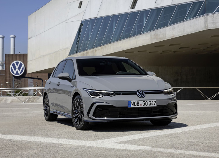 Giá xe Volkswagen Golf 1.5 eTSI R-Line Mild Hybrid - Thông số kỹ thuật các phiên bản