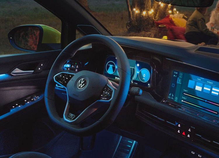 Giá xe Volkswagen Golf 1.5 eTSI R-Line Mild Hybrid - Thông số kỹ thuật các phiên bản