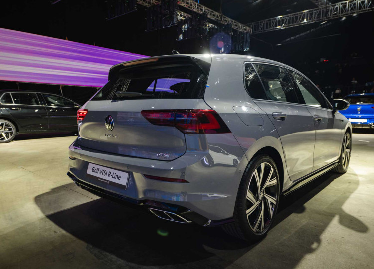 Giá xe Volkswagen Golf 1.5 eTSI R-Line Mild Hybrid - Thông số kỹ thuật các phiên bản