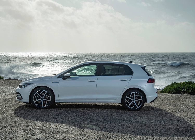 Giá xe Volkswagen Golf 1.5 eTSI Style Mild Hybrid - Thông số kỹ thuật các phiên bản