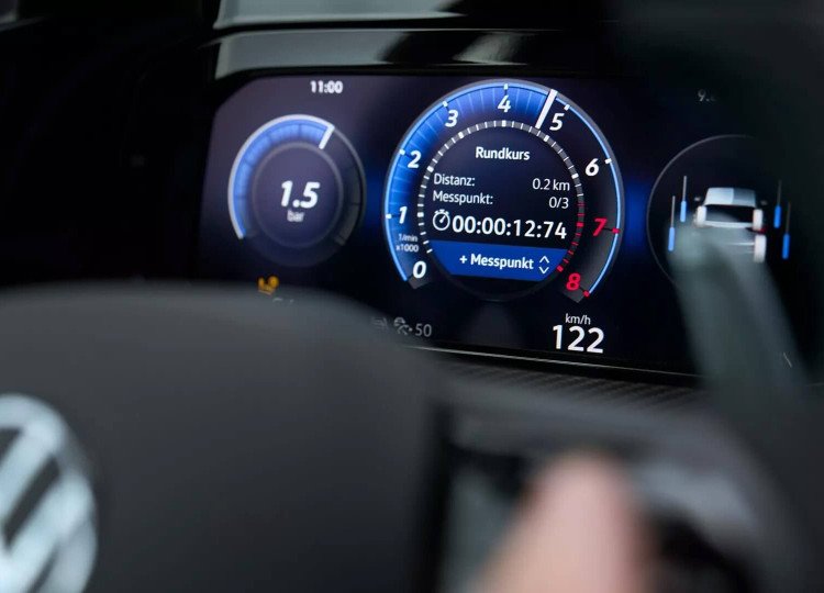 Golf R Performance 4Motion - Đỉnh cao biểu tưởng hãng xe Volkswagen