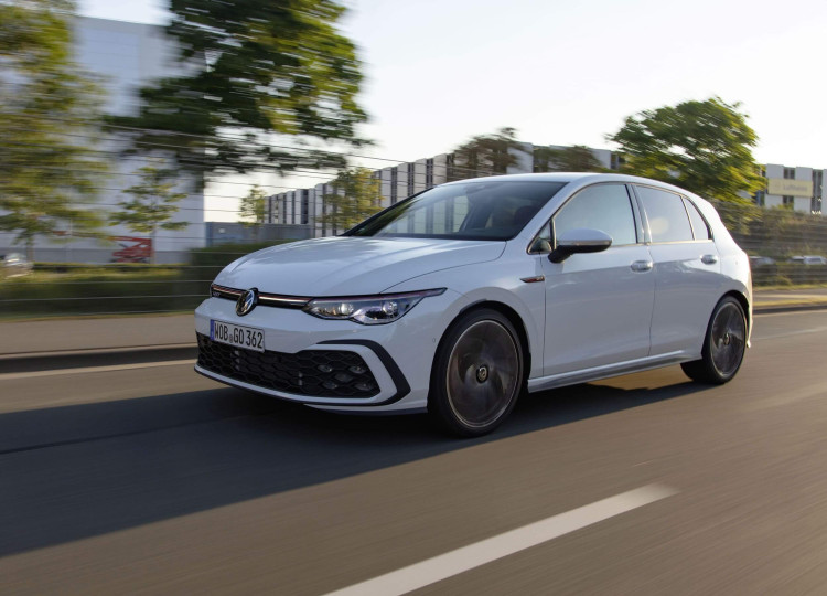 Giá xe Volkswagen Golf GTI Lite 2.0 - Thông số kỹ thuật các phiên bản