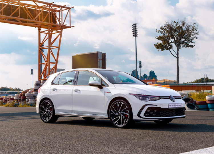 Giá xe Volkswagen Golf GTI Performance 2.0 - Thông số kỹ thuật các phiên bản