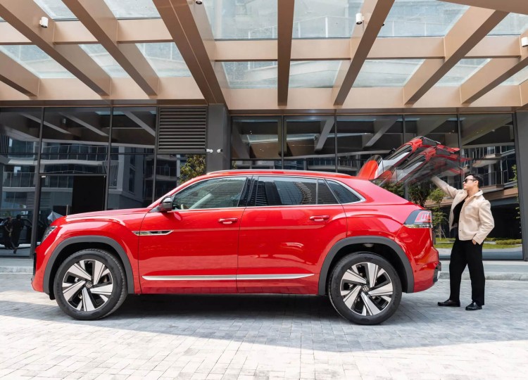 Giá xe Volkswagen Teramont X Platinum SUV 2.0 TSI Turbo hộp số tự động DSG 7 cấp