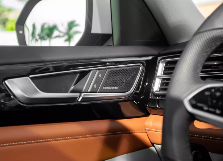 Volkswagen Teramont President SUV 2.0 TSI Turbo Hộp số tự động ly hợp kép DSG 7 cấp 4motion