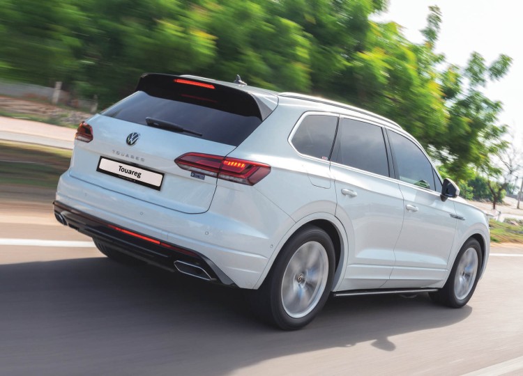 Volkswagen Touareg Elegance SUV 2.0 TSI Turbo Hộp số tự động 8 cấp AT