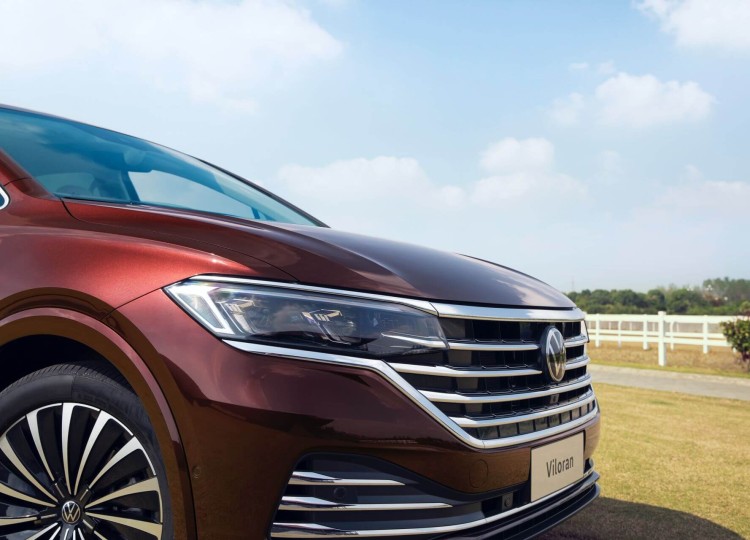 Giá xe Volkswagen Viloran Premium MPV 2.0L TSI - hộp số ly hợp kép DSG 7 cấp